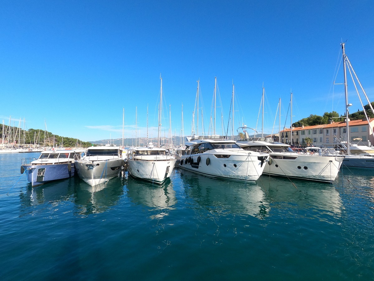 bateaux moteur Greenline à Saint Mandrier dans le var