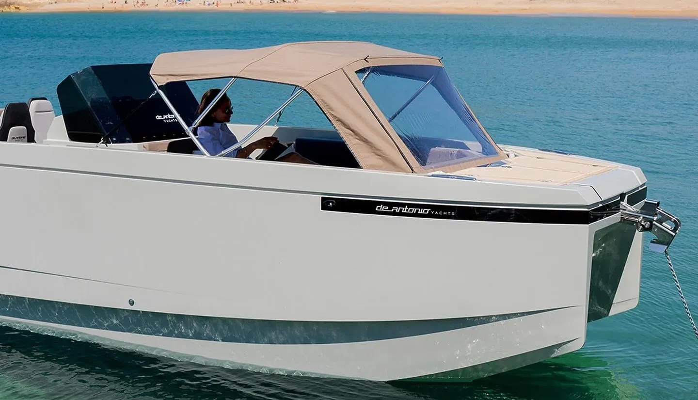 bateau-electrique-de-antonio-E232