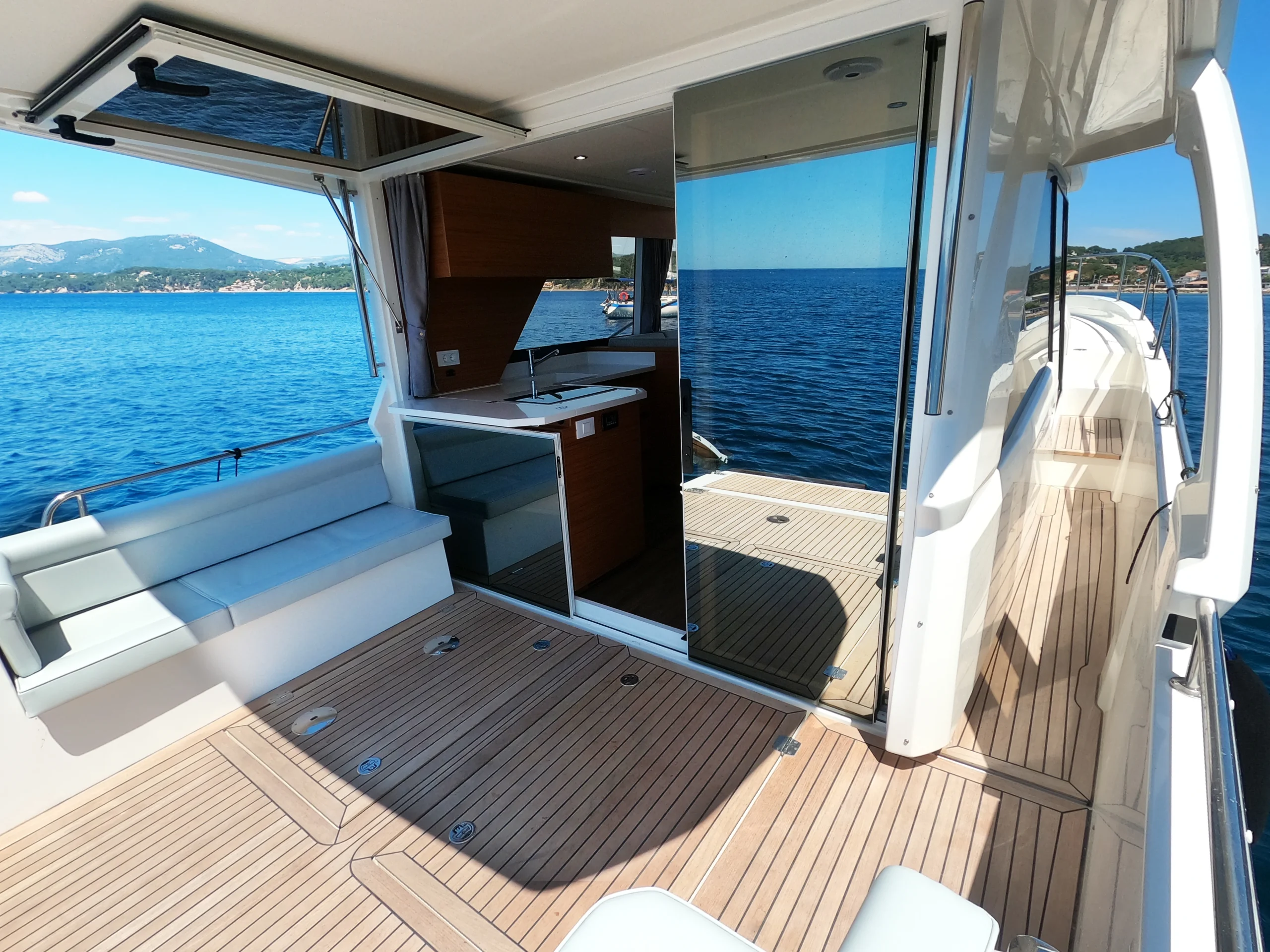 vente-bateau-hybride-greenline-39-mediterranée_24