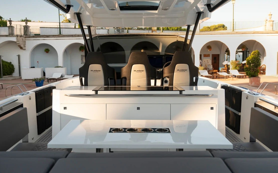 vente-bateau-open-daycruiser-de-antonio-d36-open_5