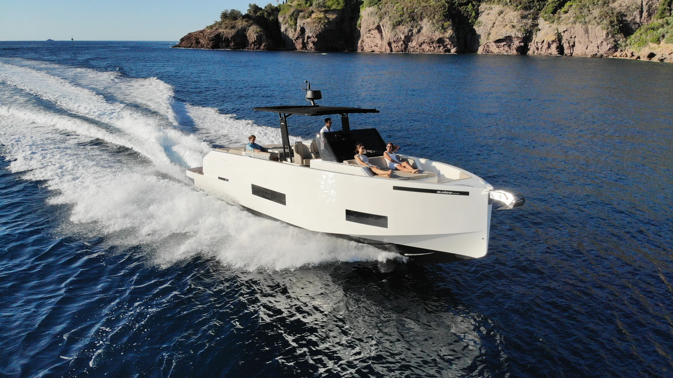 vente-bateau-open-daycruiser-de-antonio-d42-open_3