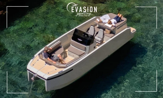 L’innovation électrique chez De Antonio avec le dayboat E23